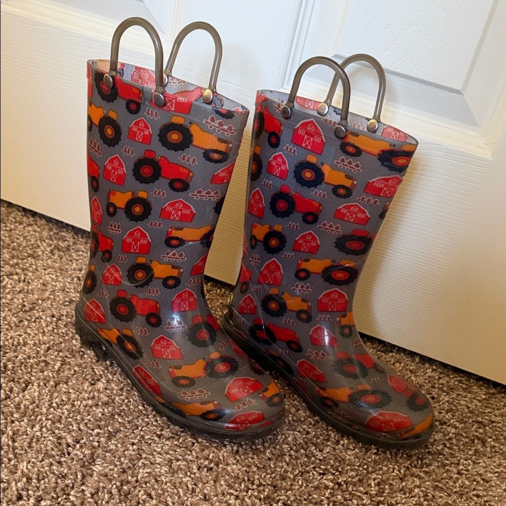 Light Up Rain Boots 🚜 ☔️